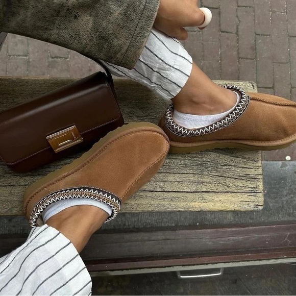 New UGG Tasman Slippers Chestnut Brown Womens Size 8 - Picture 4 of 11